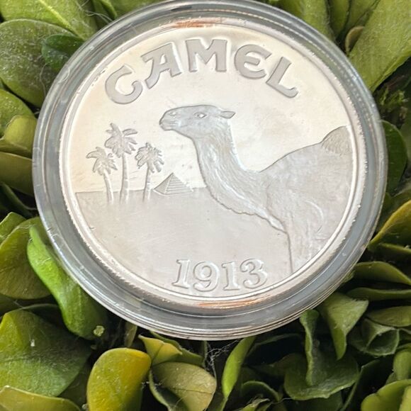 camel cigarettes silver coin 1993 80 Year Anniversary 1oz 99.9% Fine Guitar Pick Jewelry Peru coin pendant necklace fashion jewelry Peruvian llama alpaca vicua Cuzco Cusco Machu Picchu Sacsayhuamn Huayna Picchu Inca empire Urubamba river Andes Tawantinsuyu guanaco Arequipa Trujillo Chiclayo Lima Callao Arequipa Iquitos Huancayo Piura Chimbote Pucallpa Tacna Ica Juliaca Sullana Nazca Chincha Huanuco Ayacucho Cajamarca Puno Tumbes Talara Chosica Huaraz Cerro de Pasco Chulucanas Huaral Pisco Moche Andes Huacho Moquegua Tingo Maria Moyobamba Lambayeque 2/7/25 3/10/23Y 1913-1993 Joe Camel Cigarettes Coin